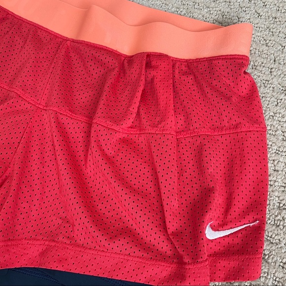 Nike DriFit 2-in-1 Mesh Workout Shorts - Picture 2 of 4